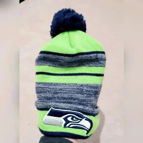 Seattle Seahawks Hat unisex Neon Green NFL Sideline Sport Pom Cuffed Embroidered - Picture 4 of 8